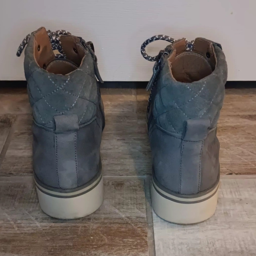 Caslon Hanley Water Resistant Lace-up Ankle Booties - Picture 5 of 8